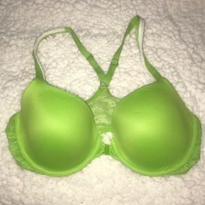 New VS front clasping bra 36D